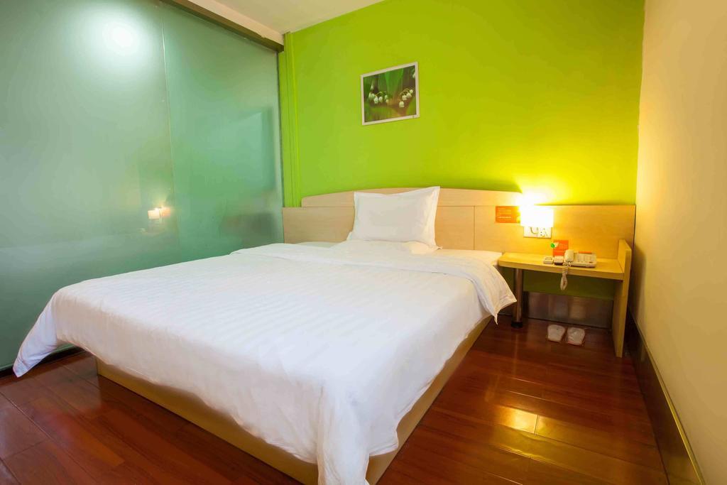 7Days Inn Nanchang North Railway Station Square Ruang foto